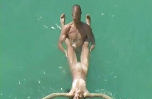 XXX Le due ragazze, giovane e un ragazzo orge lesbo video organizzare un tris